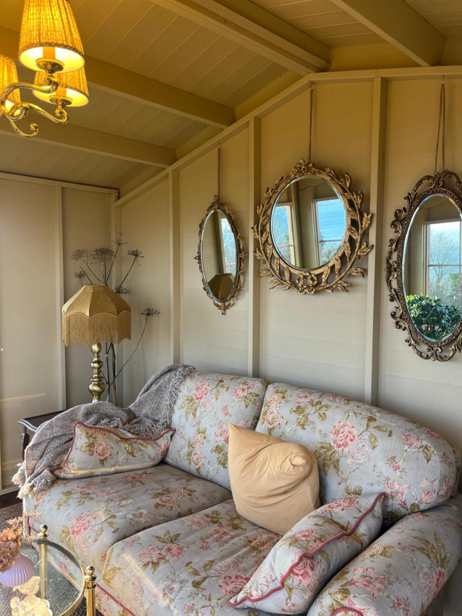 The Pink Cottage Upstairs Suite & Garden Summer Room Whitehead Экстерьер фото